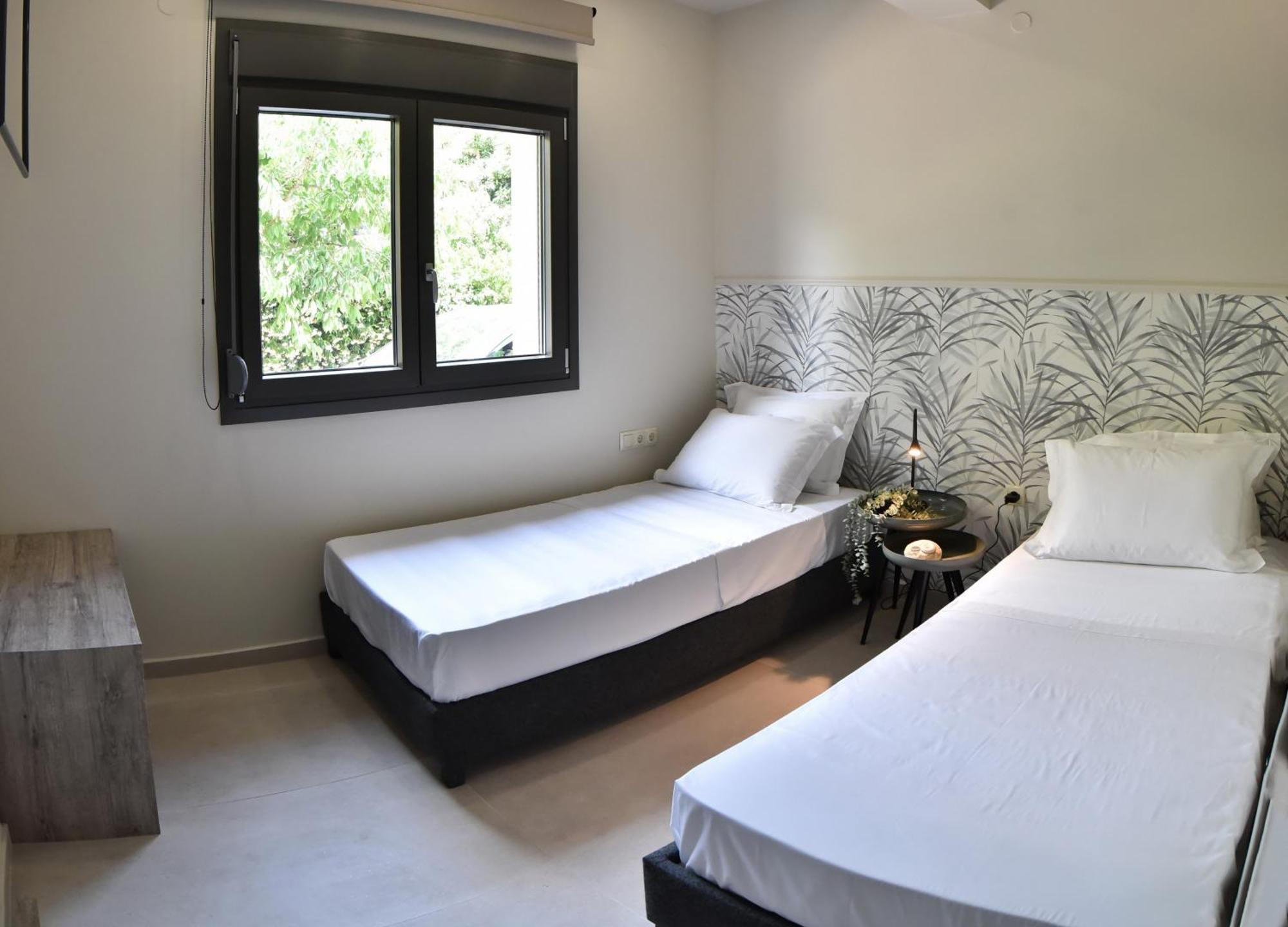 Welcome Inn Палеон-Цифликион Экстерьер фото